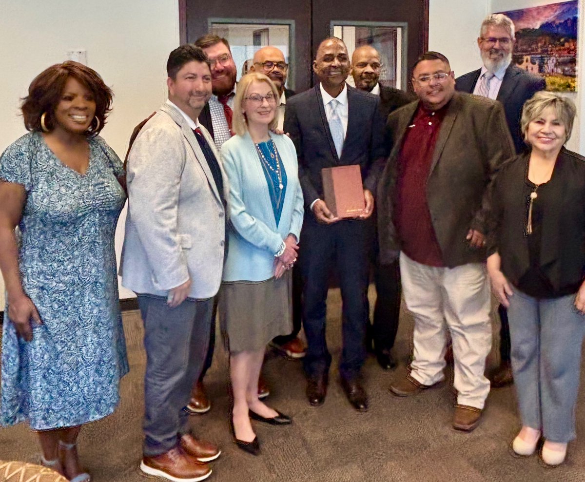 Excellent day in El Paso! Joined a group of pastors who built a local Bible distribution modeled after the <a href="/TXAmbassadors/">Church Ambassador Network of TX</a> event we held in Austin in January. Excited to be invited to participate, and looking forward to watching God grow the seeds that were planted.