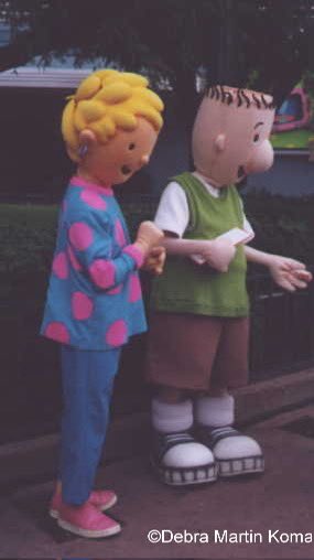 Stubstub13's tweet photo. @PodcastTheRide @JayneClaire8 Congrats and great episode. I saw Doug Live at least once as a kid; I mostly remember the air conditioning which is always welcome in Florida. I never encountered the walkarounds which I definitely prefer the look of. https://t.co/oX1oPAIxJz