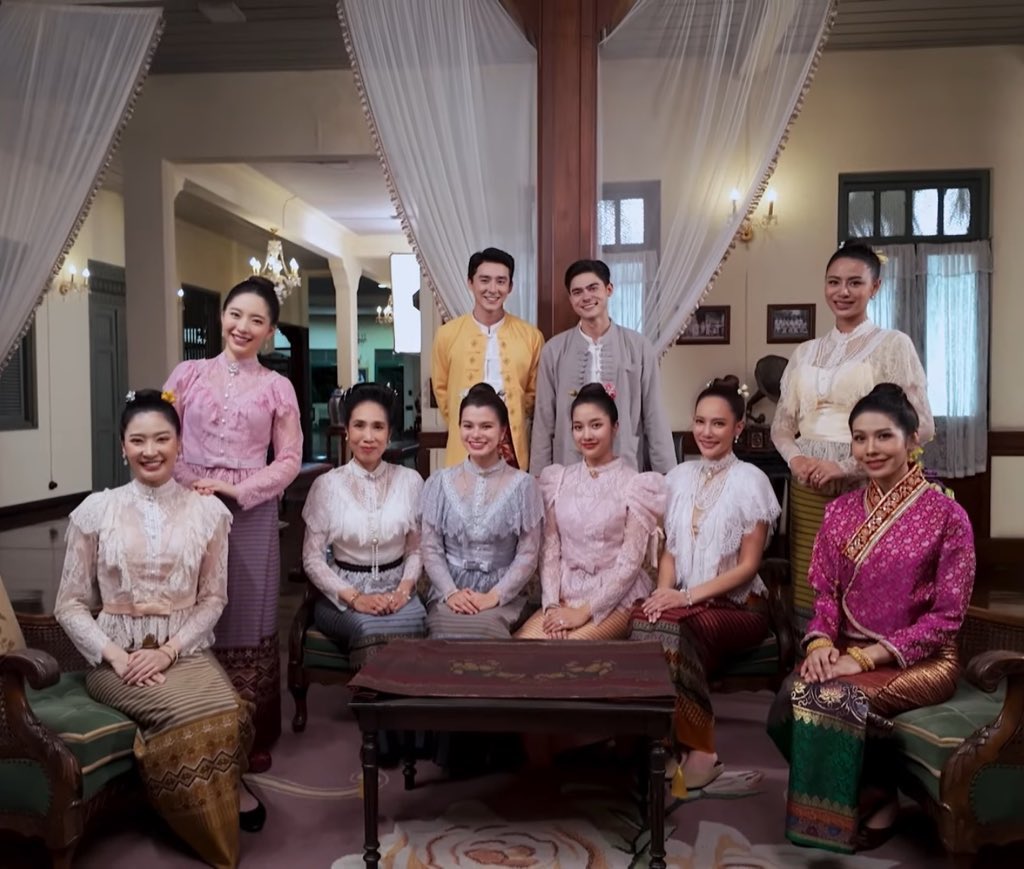 nangnang_gf's tweet photo. ครอบครัวอบอุ่น🥰

THE LOYAL PIN 200M VIEWS
#ปิ่นภักดิ์200ล้านวิว https://t.co/RzriWX7Shu
