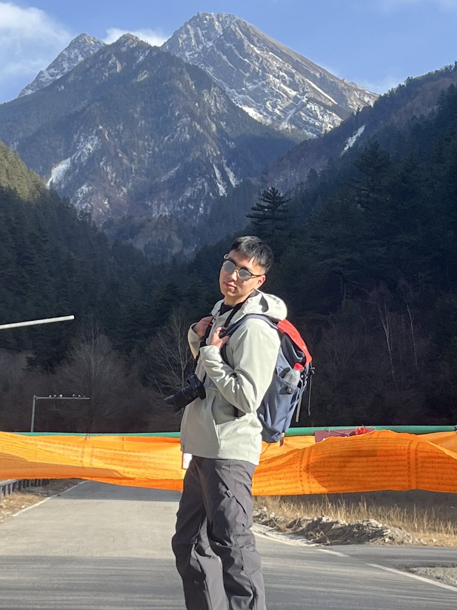 现在越来越觉得这个185的身高是屁用没有了，除了晾衣服拿东西外……

以前觉得自己条件也不差那找不到对象的原因还是自己太丑了太肥了，现在看到常旭强的b脸后就觉得，这就是命吧🥲