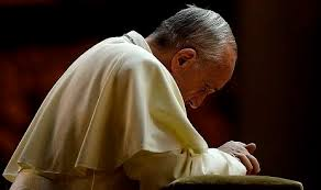 vgallegoscortes's tweet photo. 7. Abrazó la duda, no el dogma
Aceptó que los fieles tienen preguntas.
Que los sacerdotes pueden equivocarse.
Y que la Iglesia necesita escuchar más… y juzgar menos. https://t.co/KnikL4LaL6