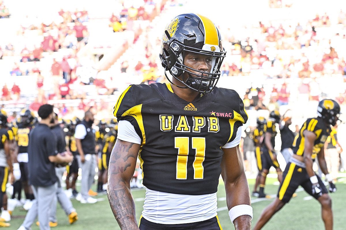 jaynoo1k's tweet photo. Blessed to receive a Division 1 Offer From The University of Arkansas at Pine Bluff!! @247SportsPortal @RivalsPortal @theswac @CoachBlack22 @Steve_Wallace_2 https://t.co/NIR7GiP92J