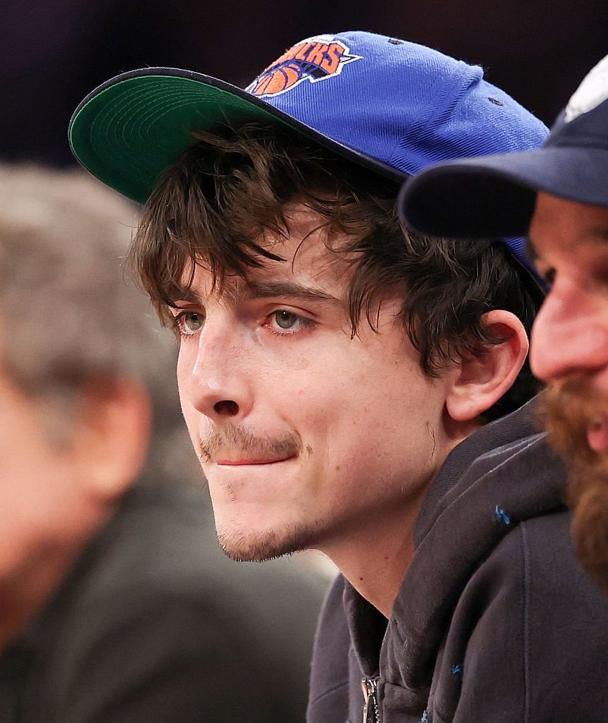 blessed with new high quality Timothée pictures... thank you New York Knicks