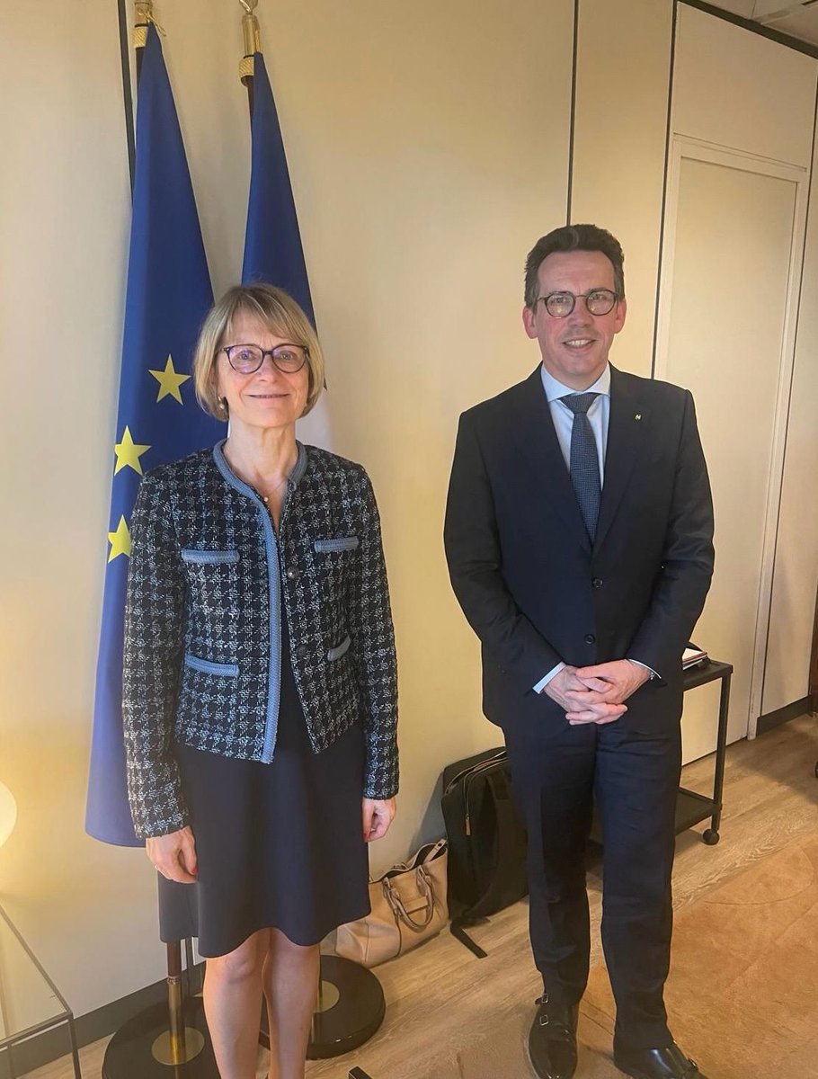 VeroLouwagie's tweet image. Le secteur des grossistes et de la #logistique joue un rôle clé dans la vitalité de notre économie. La transition énergétique et la #simplification des processus commerciaux sont des priorités que nous devons aborder collectivement.

📅 Décarbonation des transports
☀️…