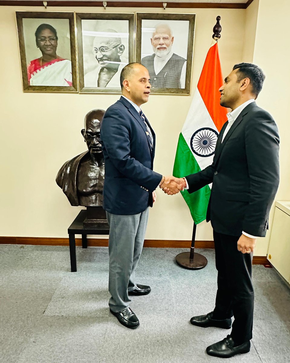 India In Shanghai (@indiainshanghai) on Twitter photo #IndianCompaniesGoingGlobal 🇮🇳 🌍
CG <a href="/PratikMathur1/">Pratik Mathur</a> met today with Shri Karan Adani, MD of Adani Ports and SEZ Ltd, and had a discussion on the economic situation in the region, & growth prospects for the logistics and connectivity sectors. 🙏
<a href="/IndianDiplomacy/">Indian Diplomacy</a> <a href="/indiandiplomats/">Indian Foreign Service</a> #IndianCompaniesGoingGlobal 🇮🇳 🌍
CG <a href="/PratikMathur1/">Pratik Mathur</a> met today with Shri Karan Adani, MD of Adani Ports and SEZ Ltd, and had a discussion on the economic situation in the region, & growth prospects for the logistics and connectivity sectors. 🙏
<a href="/IndianDiplomacy/">Indian Diplomacy</a> <a href="/indiandiplomats/">Indian Foreign Service</a>