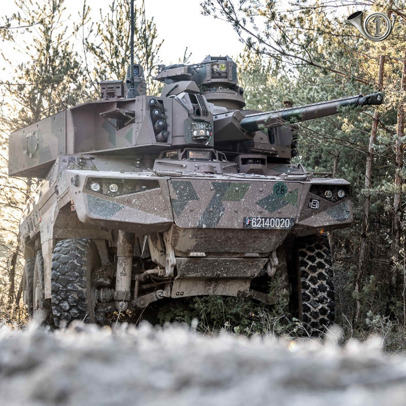 CENTACOfficiel's tweet image. Grâce à la rusticité du terrain et aux entrainements au plus proche du réel, le CENTAC offre un cadre privilégié pour l&apos;expérimentation des nouveaux matériels. Le Jaguar y est régulièrement déployé. Il a vocation à remplacer l&apos;AMX10 RC dans le cadre du programme scorpion. 
#armee