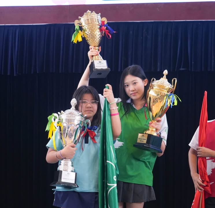 BVISHanoi's tweet image. 🎉 End of Term 2 Assembly at BVIS Hanoi
Celebrating our students for all your achievements!
🎭 Big thanks to our amazing performers & families!
📞 School open during break: 0981 626 100
#BVISHighlights #BVISCoreValues #DalatHouse #BVISCommunity