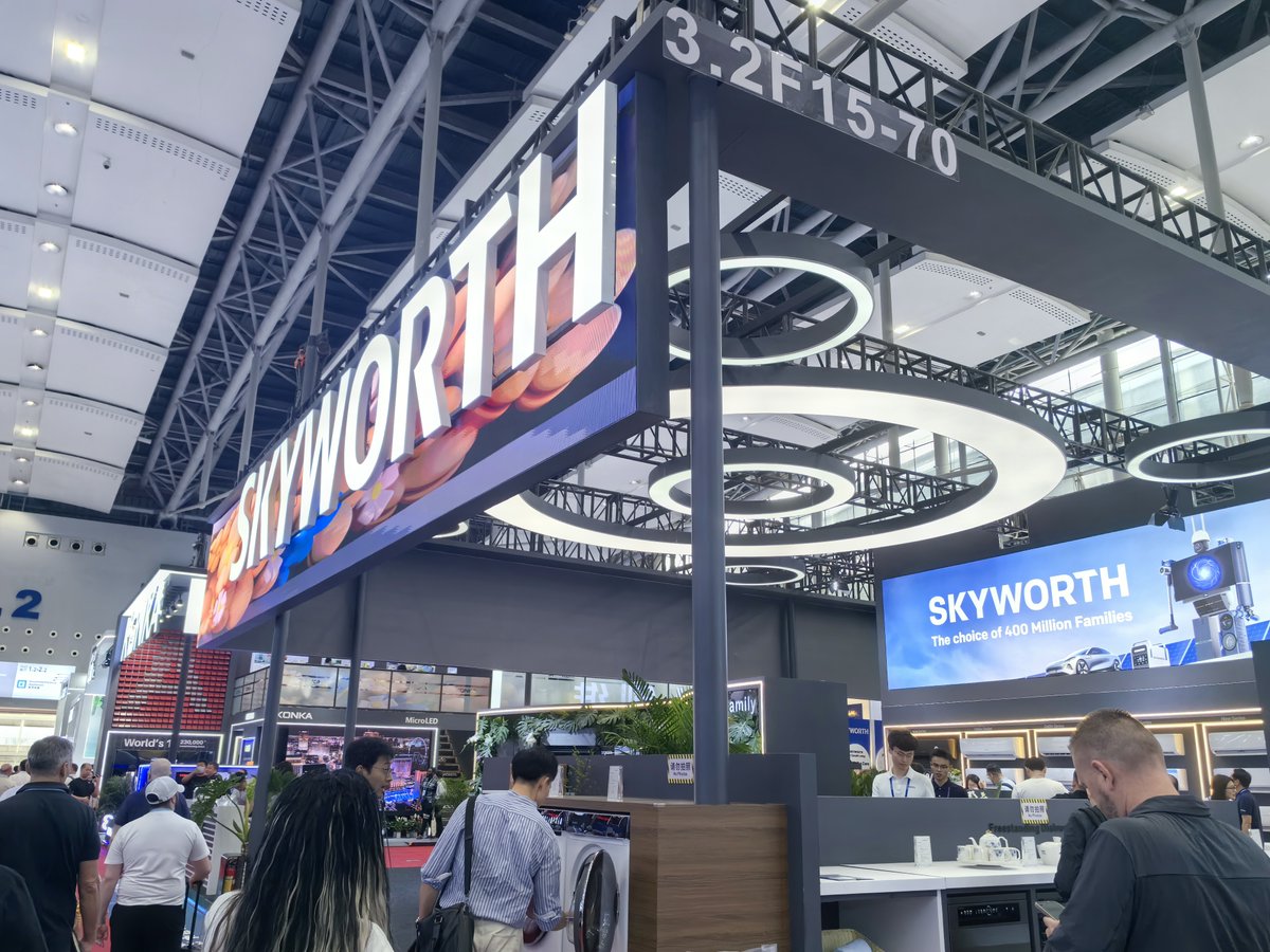 Logrus_IT's tweet image. 📷 Representatives of Logrus IT attended the 137th Canton Fair, China’s largest international trade exhibition.
#LogrusIT #CantonFair