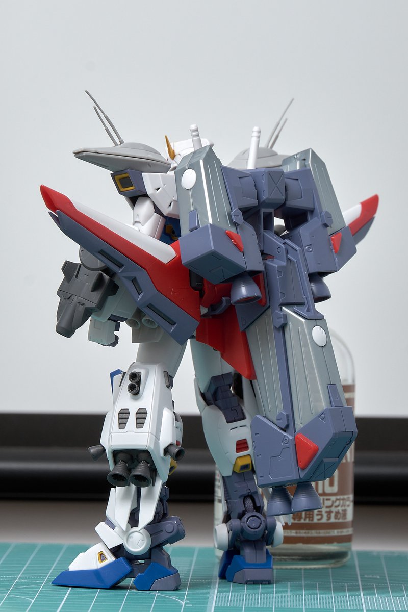 Nanachi__nna's tweet image. Minovsky Drive Backpack — no clear refs for its exact form (Exploded &amp;amp; it&apos;s hard to see again. ( ¯ ¨̯ ¯̥̥ ) 
So I’m rocking the full Tracer Type set — seems to fit! (Long live lazy builds lol
Printed parts are thin and delicate, &amp;amp; post‑curing deformation is a real headache… #F90