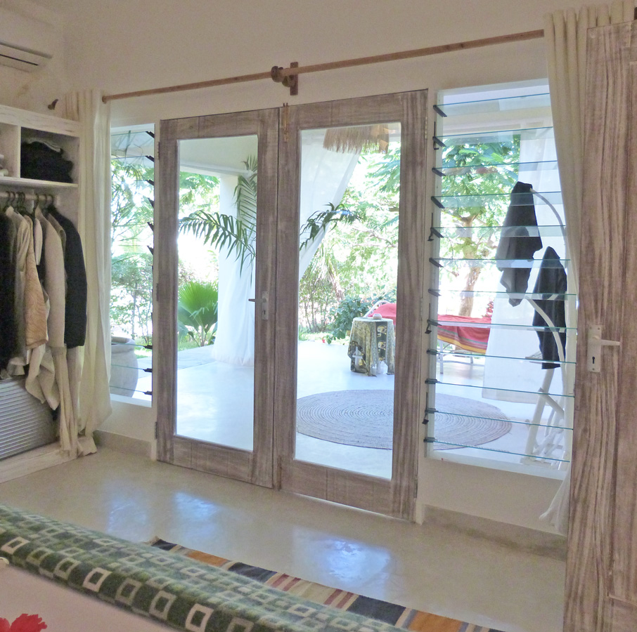 Charming 3-bedroom ground floor apartment in Papa Remo Village Residence with a lush garden 🌴. Enjoy direct access to the communal pool and exclusive Papa Remo beach! Each bedroom has an ensuite for privacy. 

Only €245,000! Contact Jen at jen@wpskenya.com or +254 741 168 381