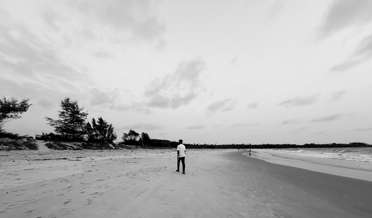 NithinDudala's tweet photo. It’s funny how you only stay for a week but your brain rewires your memories to be a lot longer than that. Happens when you keep moving places, day and night.
An incredible week in Goa was one such thing ! #vagalaadi #Grateful #Seenew https://t.co/vm0mPtCn3y