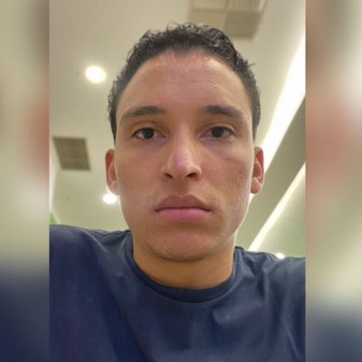 daniesgomest's tweet photo. #NovaFotoDePerfil https://t.co/FVL2aT0wi2