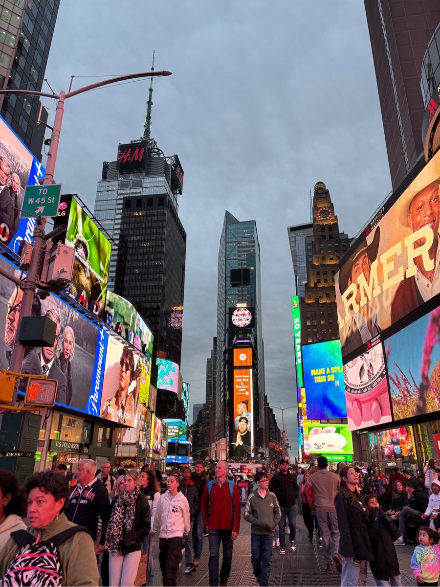 I❤️NY!!!!!!
憧れの場所にやっと来れて幸せ🥹

#ONEOREIGHT
#1OR8
#TSUBASA