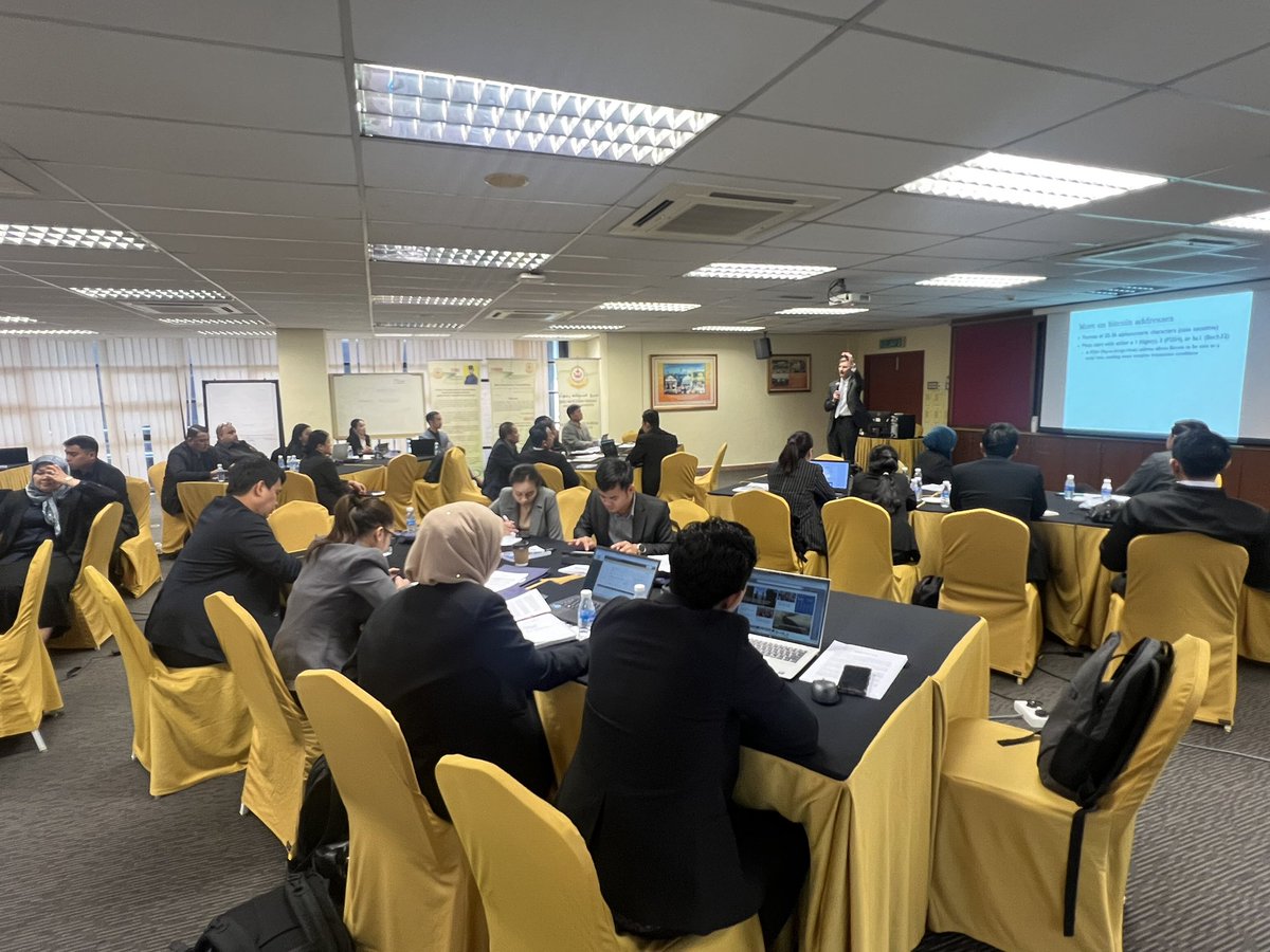 Cryptocurrency &amp; corruption investigations collide on Day2 of UNODC’s Fighting Corruption w/o Boundaries!
🇲🇾Malaysia &amp; 🇱🇦Laos team up to enhance financial crime probes—joined by key insights from 🇺🇸US DOJ. 
Thx to all for the invaluable expertise.
#AntiCorruption #Cryptocurrency