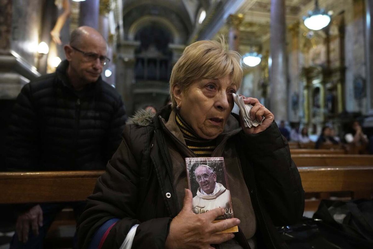 E. Eduardo Castillo (@eecastilloap) on Twitter photo Pope Francis was a source of controversy and spiritual guidance in his Argentine homeland. By <a href="/IsabelDeBre/">Isabel DeBre</a> apnews.com/article/argent… Pope Francis was a source of controversy and spiritual guidance in his Argentine homeland. By <a href="/IsabelDeBre/">Isabel DeBre</a> apnews.com/article/argent…