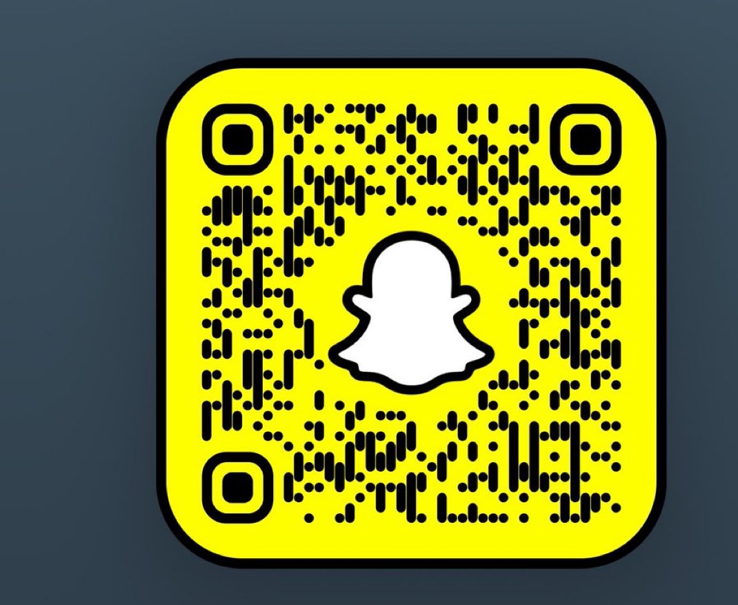 هذا سنابي حياكم 
من شوي 
دخلت على واحد 
وقلت مبروك هديه خمسة الآف
👏👏👏🔥🔥🔥