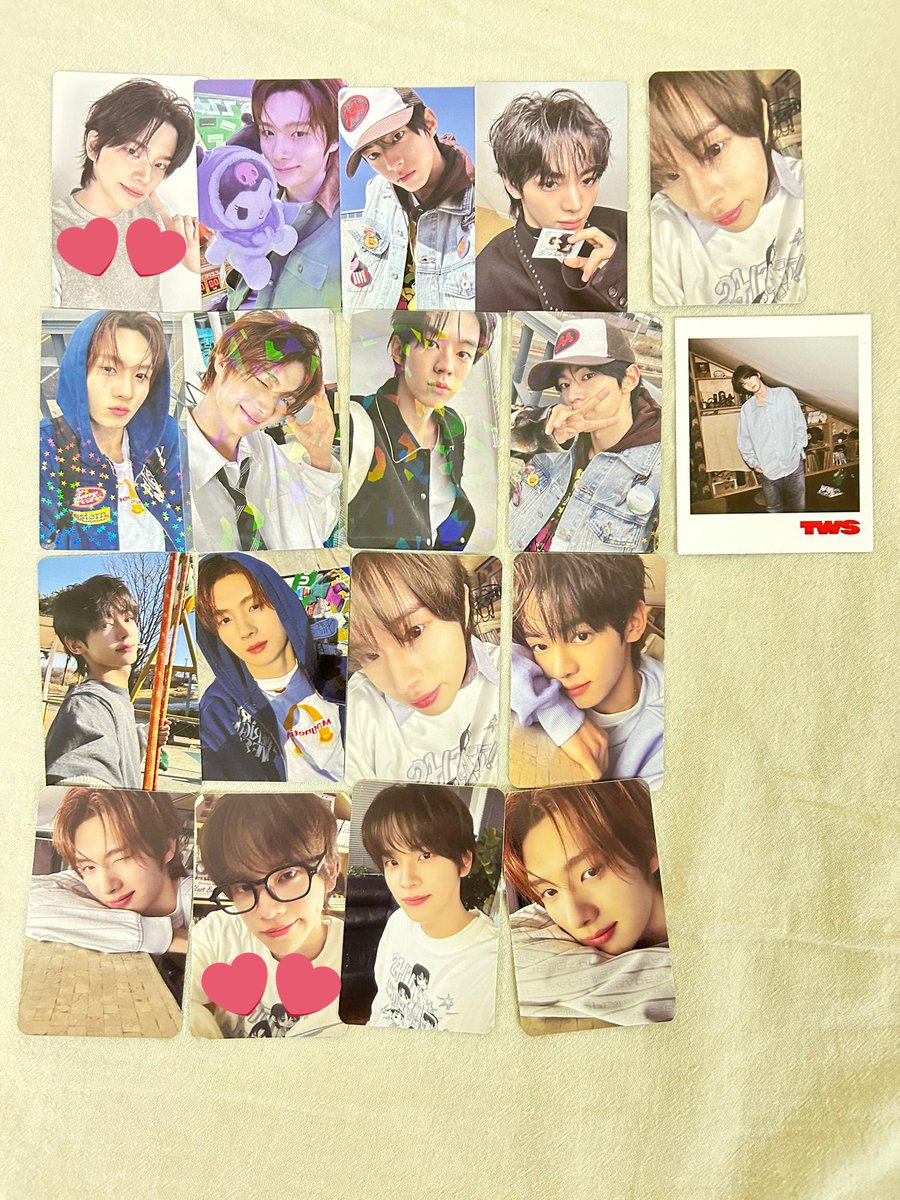 __218sk's tweet photo. @Jih__s2 検索より失礼いたします。
こちらの中のジフンとお借りした画像の︎💕︎︎のシニュと交換できるものはごさいますか？
ご検討よろしくお願いいたします🙇🏼 https://t.co/rkYAMVljei