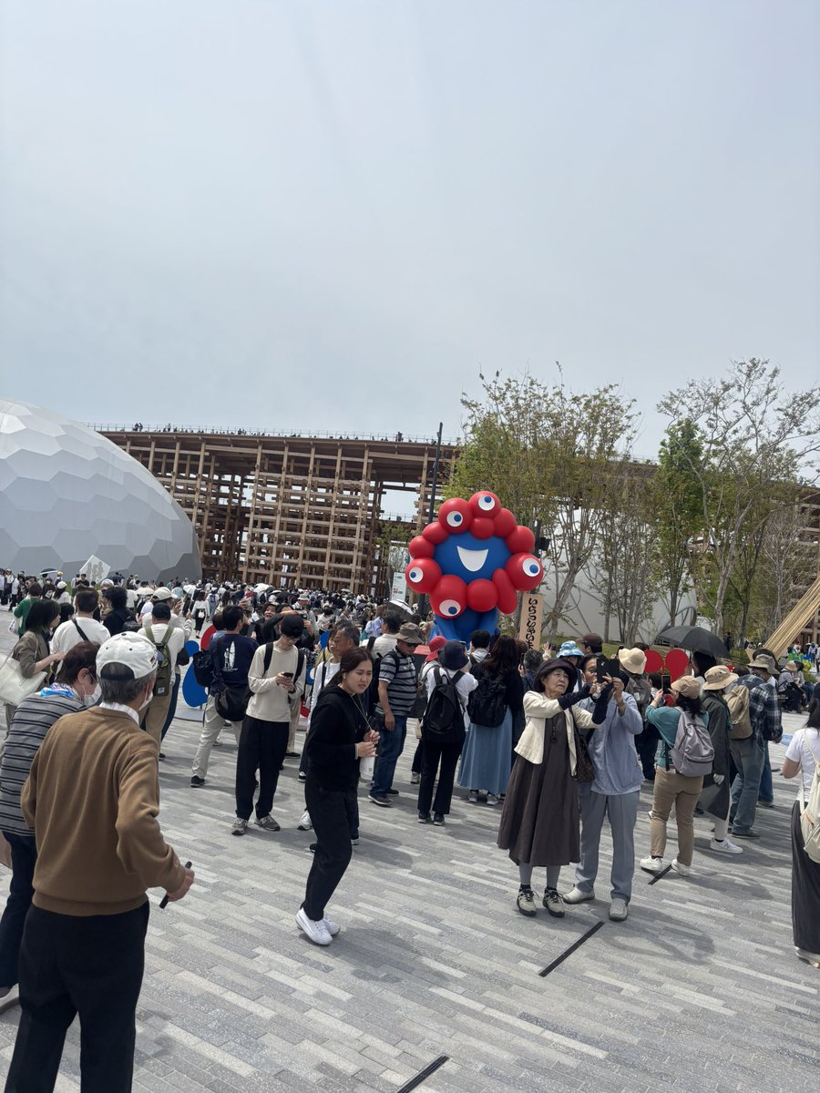 ミャクミャク確認。