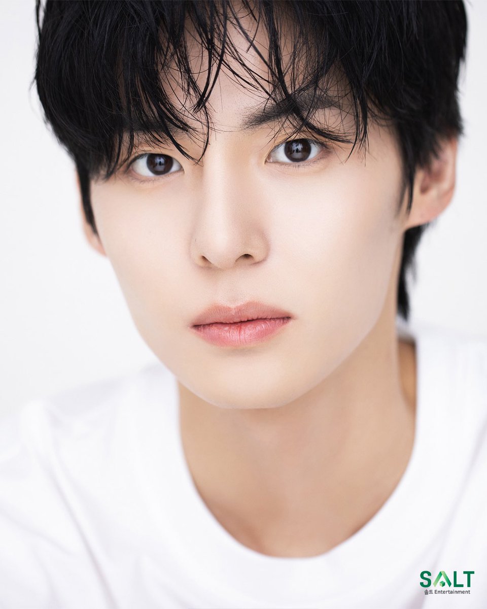 𝐍𝐚𝐦 𝐇𝐚𝐞 𝐉𝐮𝐧 𝐍𝐄𝐖 𝐏𝐫𝐨𝐟𝐢𝐥𝐞
-
남해준 배우의
싱그러운 분위기와
부드러운 카리스마가 돋보인
새 프로필 사진을 공개합니다 :)
-
#남해준 #Namhaejun
#NEW #Profile #프로필