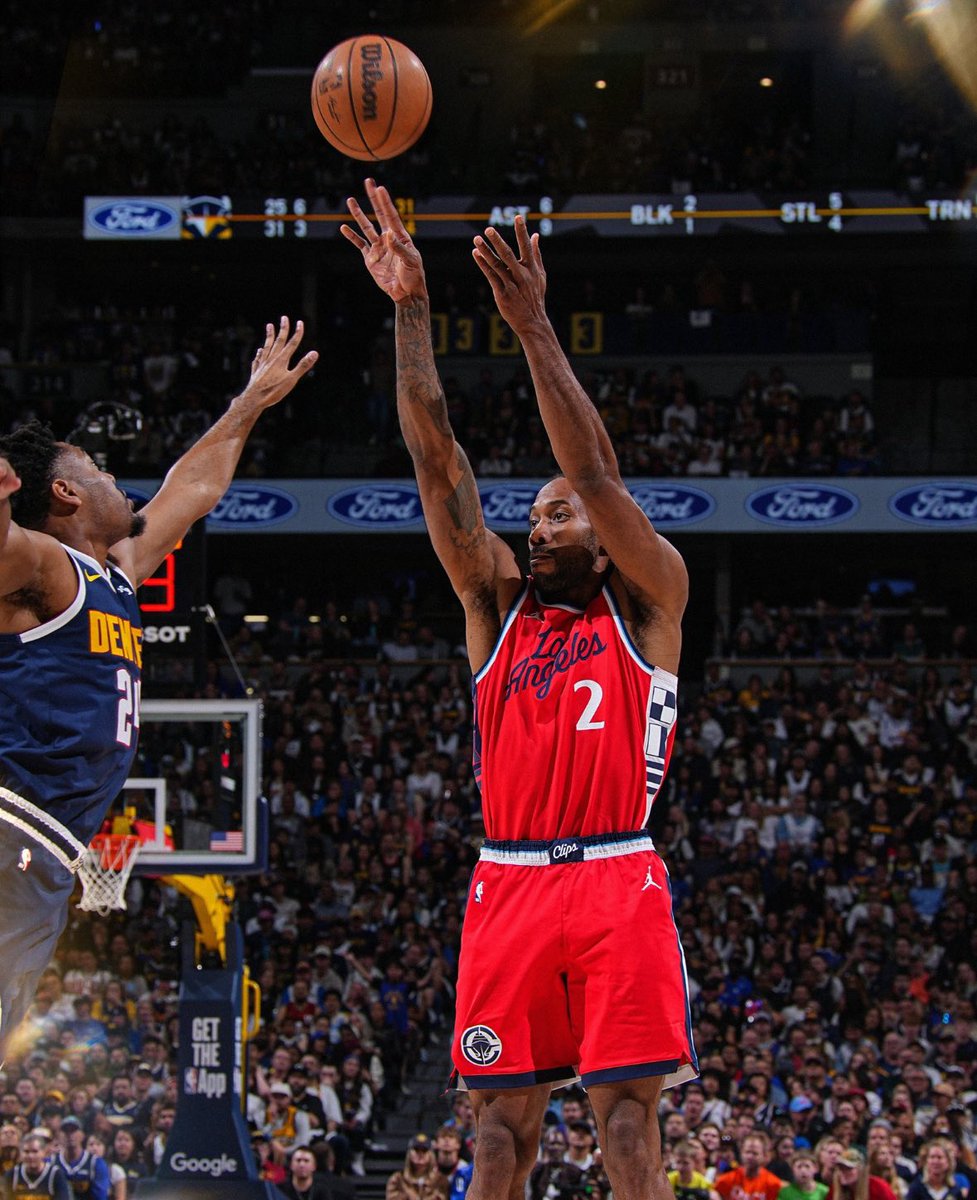 FeelLikeDrew's tweet photo. KAWHI LEONARD IN GAME 2:

39 POINTS
5 ASTS
3 REB
3 STOCKS
15/19 FG (79%)
4/7 3P (57%)
92% TS

PLAYOFF KAWHI BABY! https://t.co/I3SwavmOWM