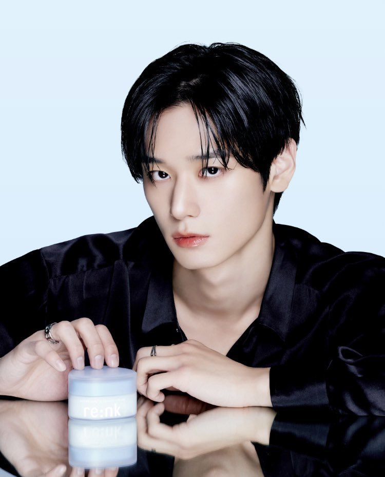 Juyeon ad photos from the RE:NK naver store page ④

#주연 #더보이즈