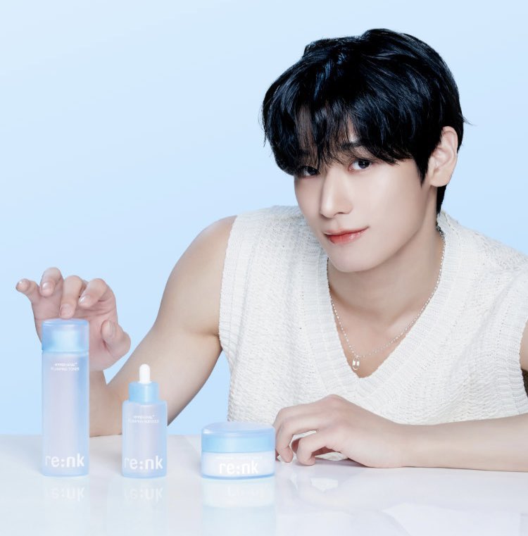 Juyeon ad photos from the RE:NK naver store page ③

#주연 #더보이즈