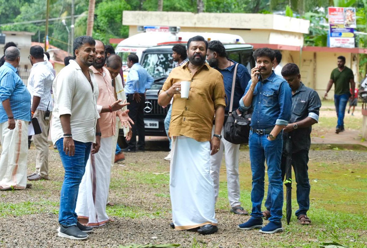GokulamMovies's tweet photo. "The journey continues… #SG250 second schedule

Stay tuned for more updates...

@TheSureshGopi
@GokulamGopalan
#VCPraveen #BaijuGopalan
#Krishnamoorthy
#Mathewsthomas
#Shajikumar
#FrancisShibin
@TheYounion_ https://t.co/bALIhtUhsE