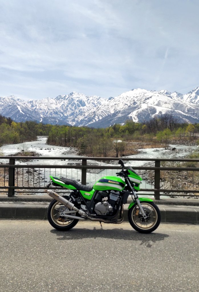 hide_zrx's tweet photo. 白馬来た🏍️北アルプスすごいな😗 https://t.co/Bftk5xEIPm