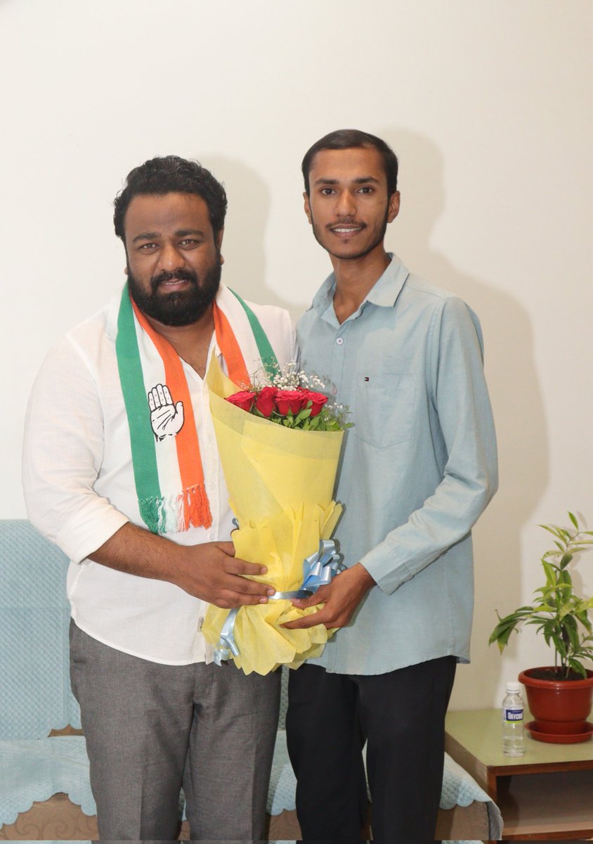 Amantigala07's tweet photo. मेरे मार्गदर्शक, संघर्षशील व्यक्तित्व के धनी, भावी विधायक NSUI महाराष्ट्र प्रदेश अध्यक्ष, AICC सदस्य बड़े भैया मा. श्री. आमिर शेख जी को जन्मदिन की हार्दिक शुभकामनाएँ।

@amirshaikh_INC @OfficeAShaikh
#HBD_AmirShaikh https://t.co/naTDUOpywx