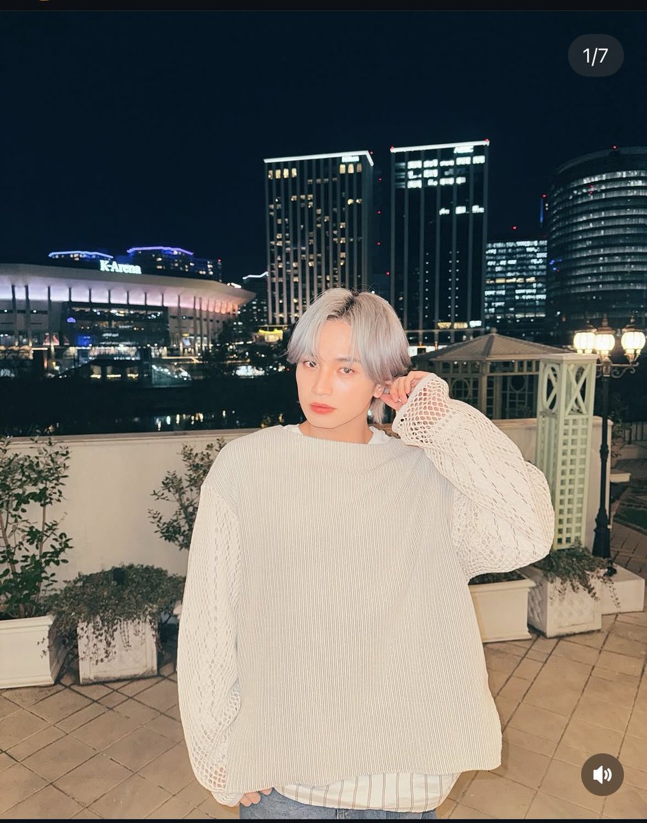 mana_Unity's tweet image. N_bias愛知公演1日目に母と一緒に参戦しました！初ライブだったのですが最高に楽しくてとっても幸せでした(*˘︶˘*).｡.:*♡
健人くんとハイタッチまでさせて頂けてほんとに嬉しかったです( *´꒳`*)
この機会にU:nityの皆さんと繋がれたら嬉しいです！🙇🏻‍♀️🙇‍♀️
 #日本巡るケンティーライブ 
 #Unity