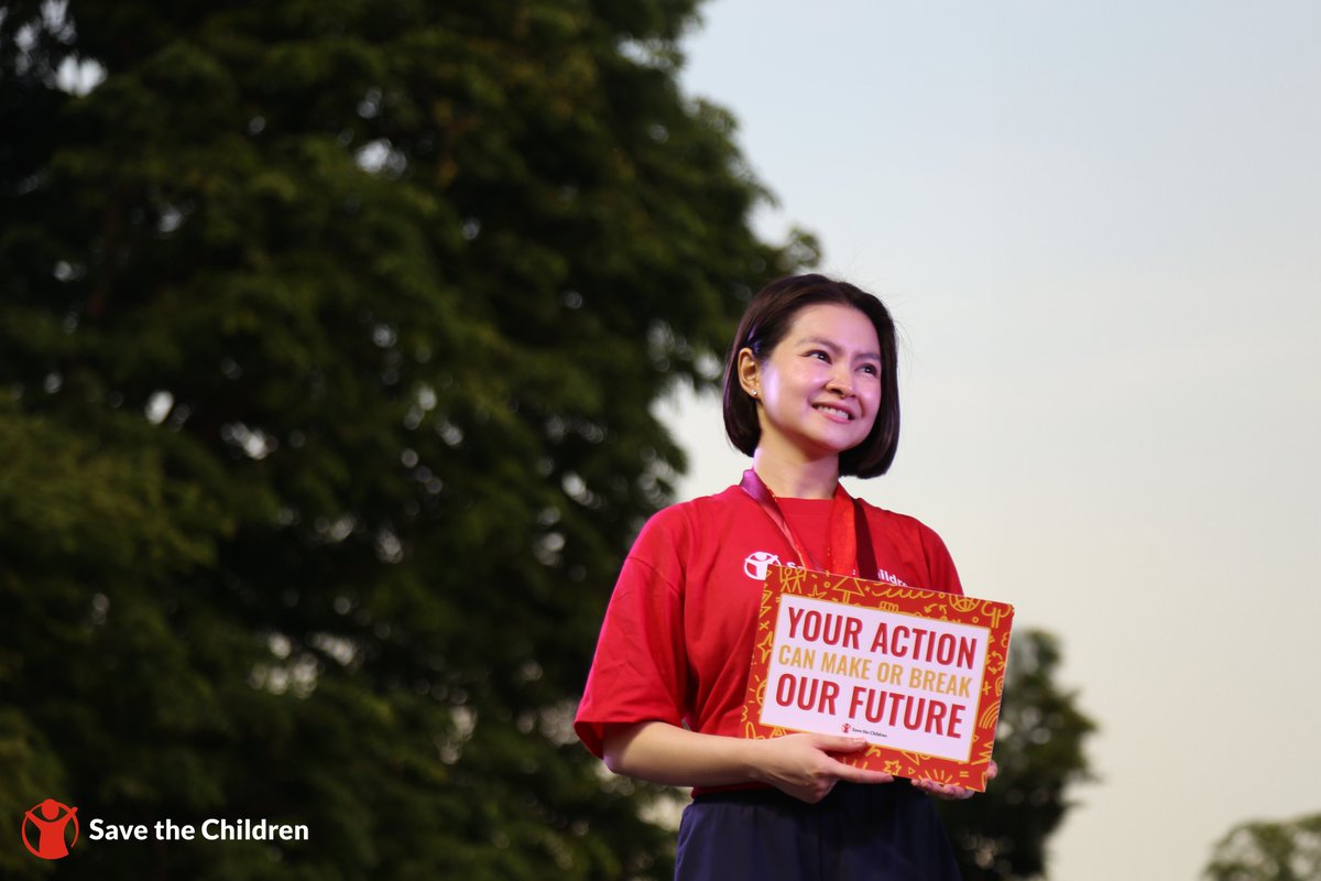 SaveChildrenPH's tweet photo. This #EarthDay, Save the Children Ambassador @dealwithBARBIE  runs not just for health, but for hope. 💚🌍

Every step is a quiet act for the planet and children facing extreme heat and climate threats.

What’s your daily act of hope? #GenerationHope #ForAndWithChildren https://t.co/HGjDYR7Erf
