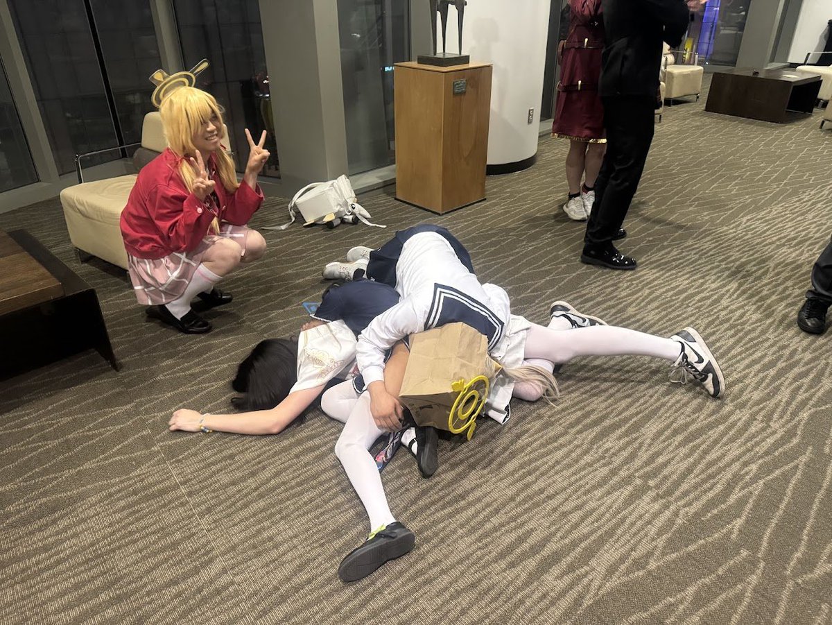 Block0cs's tweet image. sakuracon 2025 was scuffed as hell but thats the kind of fun that we live for
thanks to all the amazing people that make amazing memories &amp;lt;3 (and for killing me)