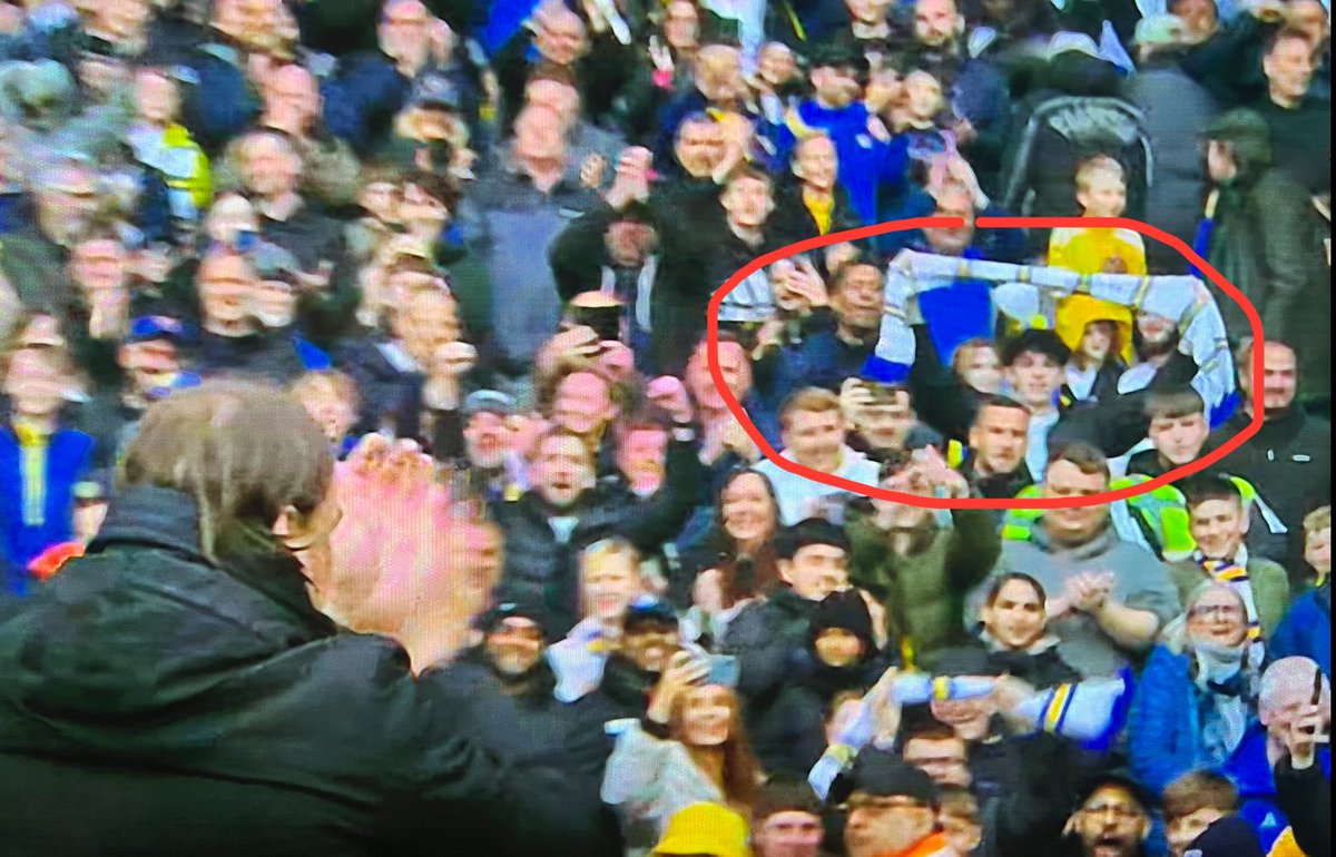 Being a born and raised London lad means he doesn’t get to Elland Road as much as he’d like. Yesterday was a good day to get a ticket. When I was 17 Leeds were Champions. When he’s 17 he witnessed that. #ALAW #MOT 💙🤍💛