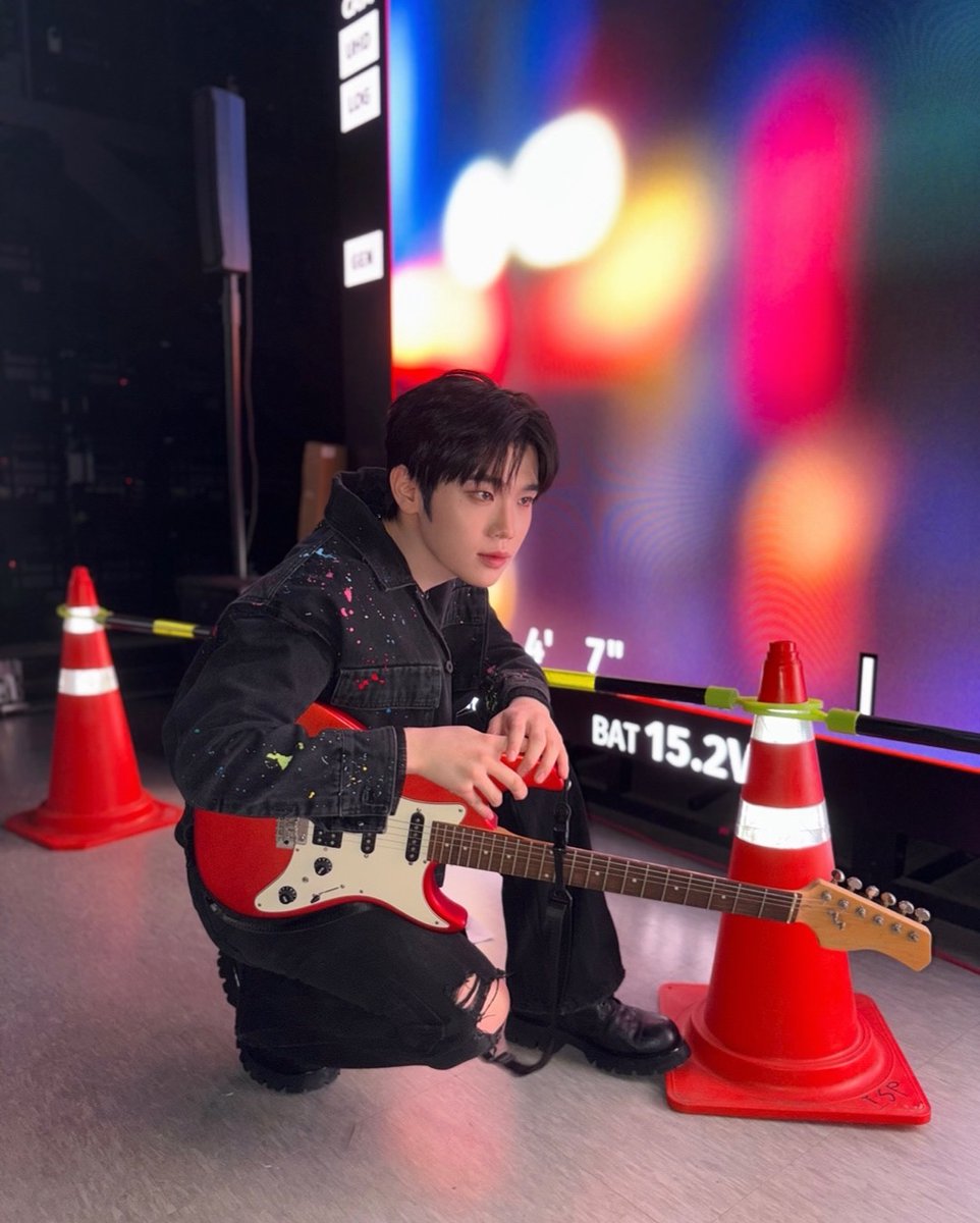 traelxve's tweet photo. 250422 ZB1 인스타그램 #김태래

Born to be a Rockstar🎸🎤❤🤍 https://t.co/lIm2FAcmeA
