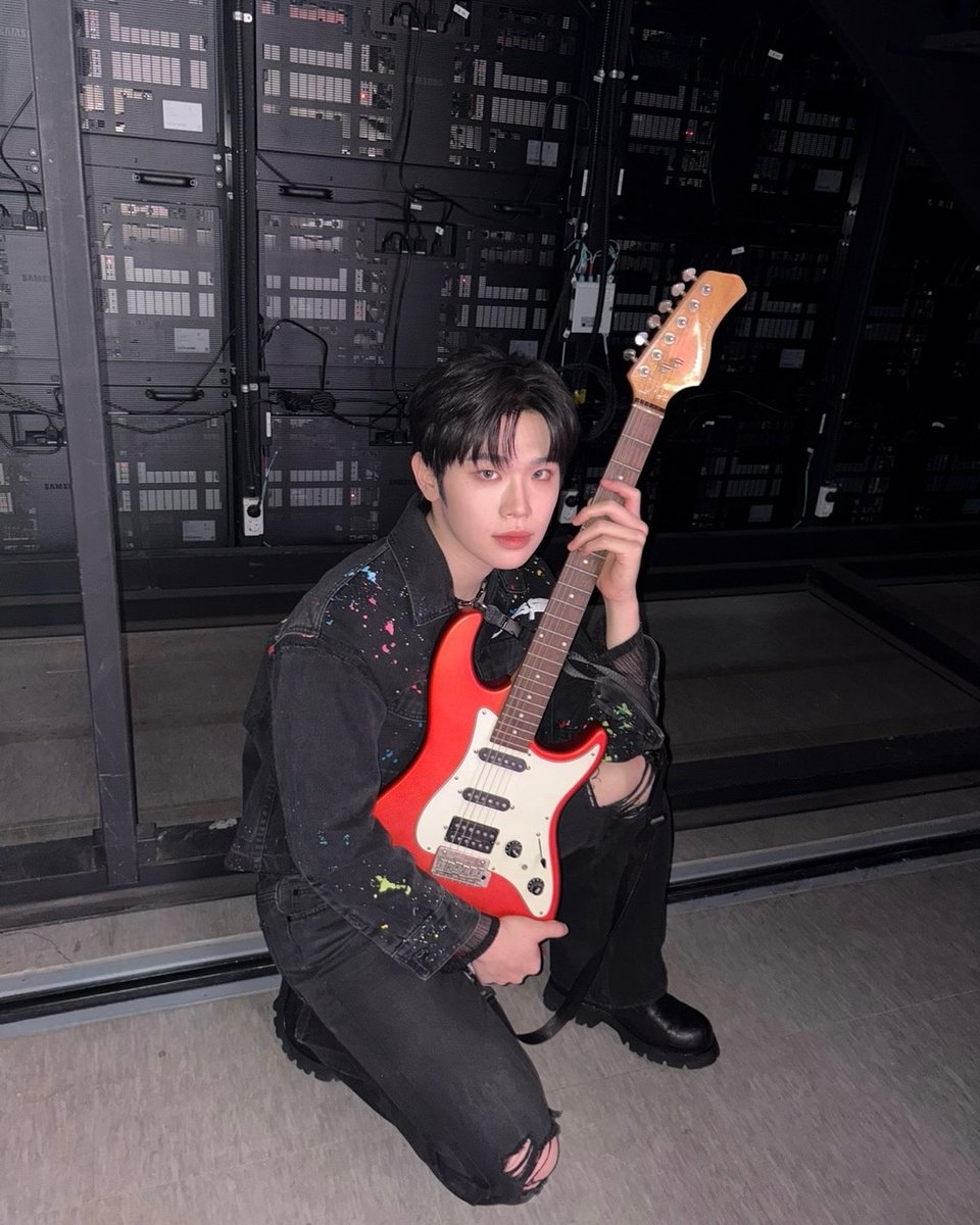 250422 ZB1 인스타그램 #김태래

Born to be a Rockstar🎸🎤❤🤍