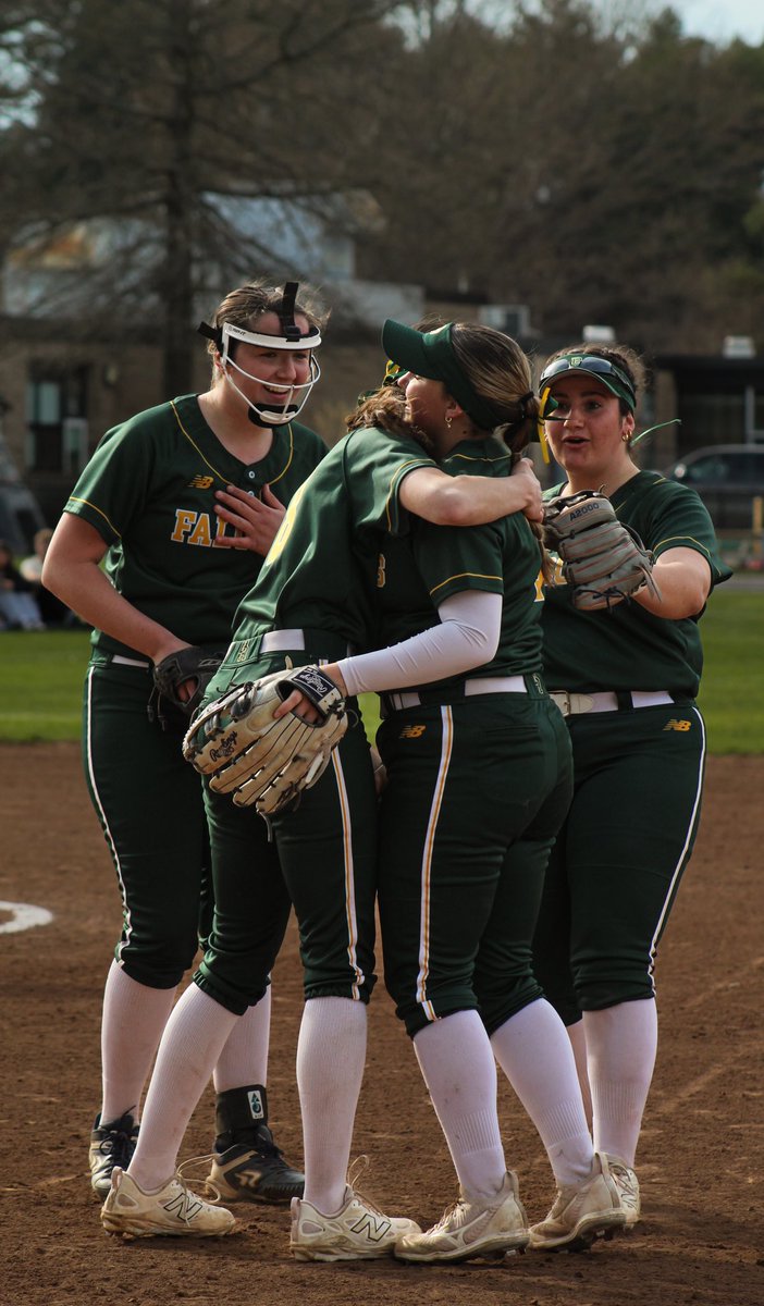 This weekend I was finally able to get back to taking pictures of one of my favorite teams! Still learning but I’m having so much fun while doing it. More to come!

Dighton-Rehoboth vs. Walpole, April 18