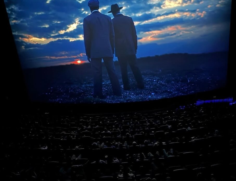 DoctorRadiohead's tweet photo. Watching a film on 70mm IMAX means this grand analogue projection equivalent to 16-18K resolution over almost 7 storey building height screen! https://t.co/jdk9P023Zq