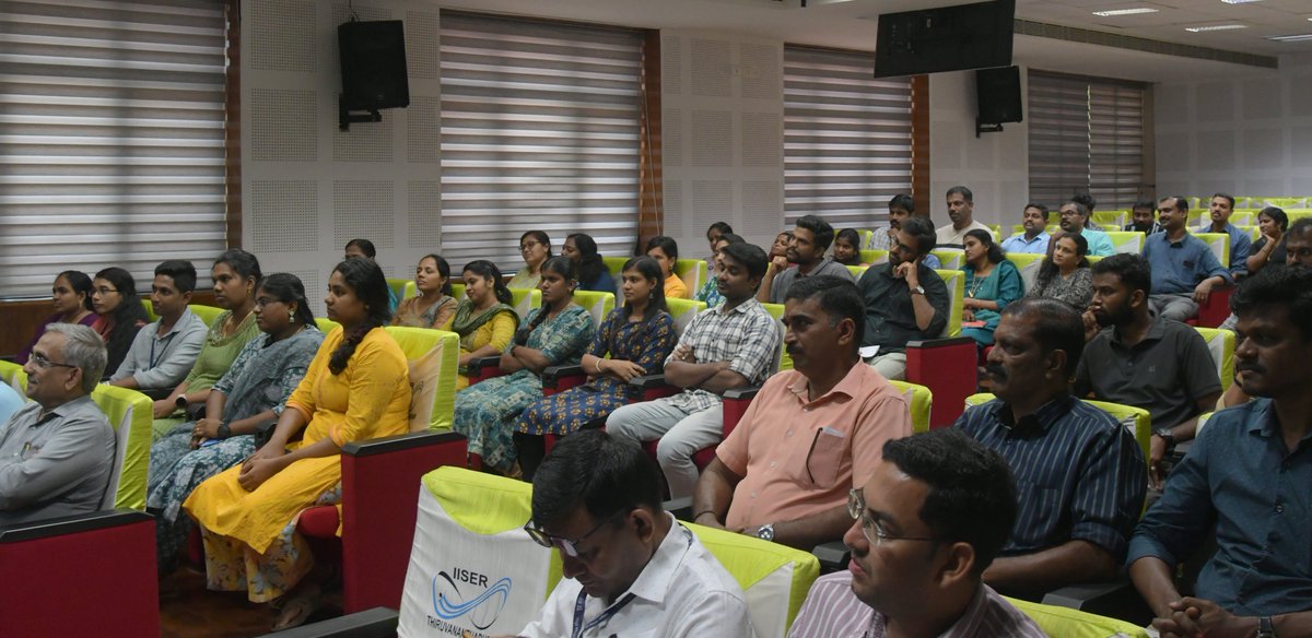 "भारत की राजभाषा नीति और कार्यान्वयन" पर कार्यशाला 21 अप्रैल 2025 तारीख को आईआईएसईआर- तिरुवनंतपुरम में आयोजित की गई | कार्यशाला  का मुख्य वक्ता - श्री. जगदीश राम पौरी, निदेशक (राजभाषा), शिक्षा मंत्रालय, भारत सरकार द्वारा किया गया |