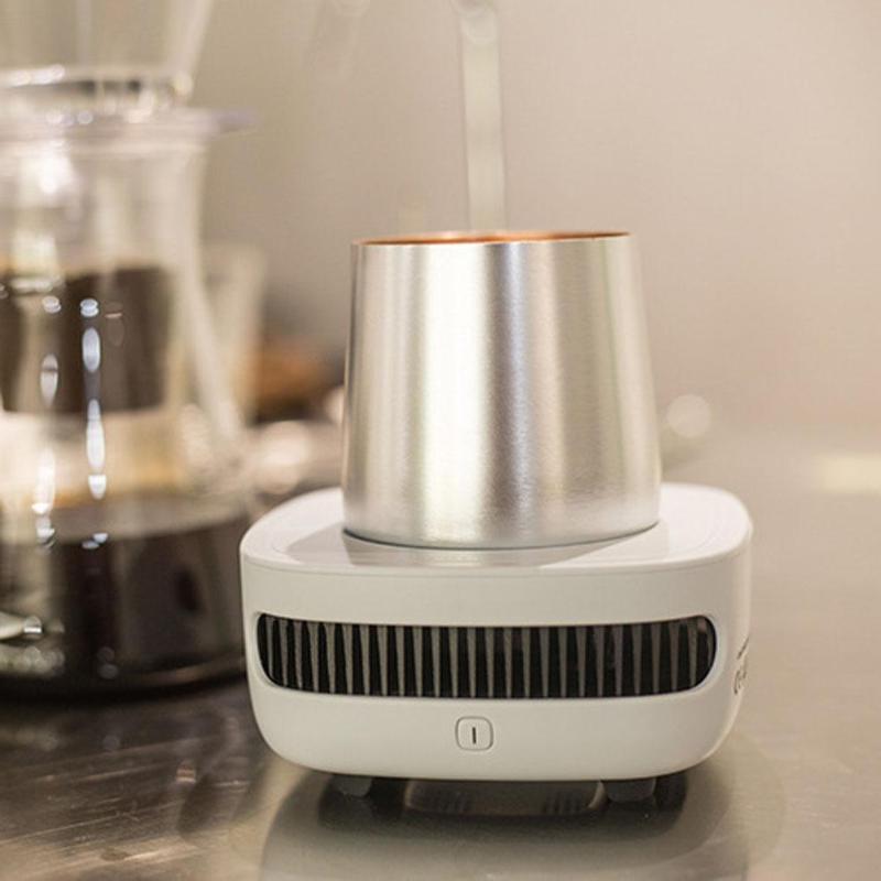 UnicunShop's tweet photo. Tired of lukewarm drinks? ๐ฅต This 2-in-1 Thermoelectric Cup heats AND cools your beverages! ๐ฅโ๏ธ Perfect for summer picnics or cozy winter nights. Check it out: https://t.co/7njqTw4uIk #thermoelectric #cup #coolingcup #heatingcup #giftideas https://t.co/YW7U3s45V3