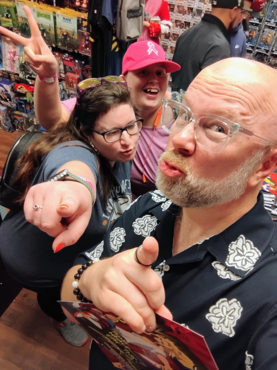 randiekay94's tweet image. Happy birthday to @JustChrisSabat. Thanks for voicing my anime crushes Vegeta and Zoro. #vegeta #dbz #finalflash #Zoro #ONEPIECE #showmethat4thsword