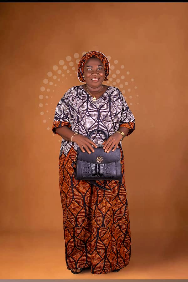 Funmibiajoke's tweet image. Happy 70th birthday mum. You rock platinum so good. Thanks for all you do my super woman