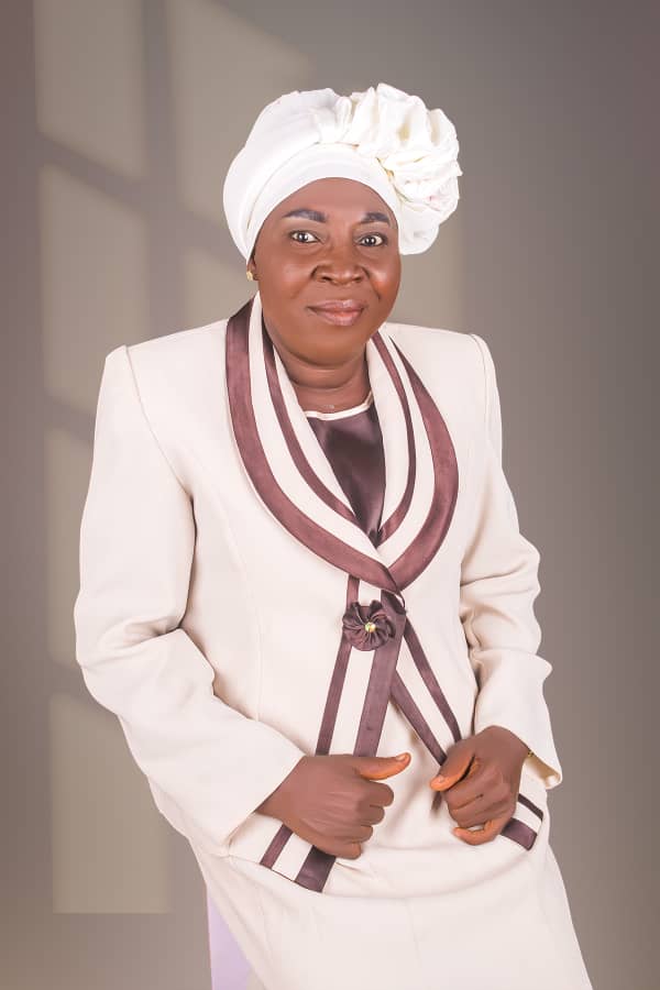 Funmibiajoke's tweet image. Happy 70th birthday mum. You rock platinum so good. Thanks for all you do my super woman