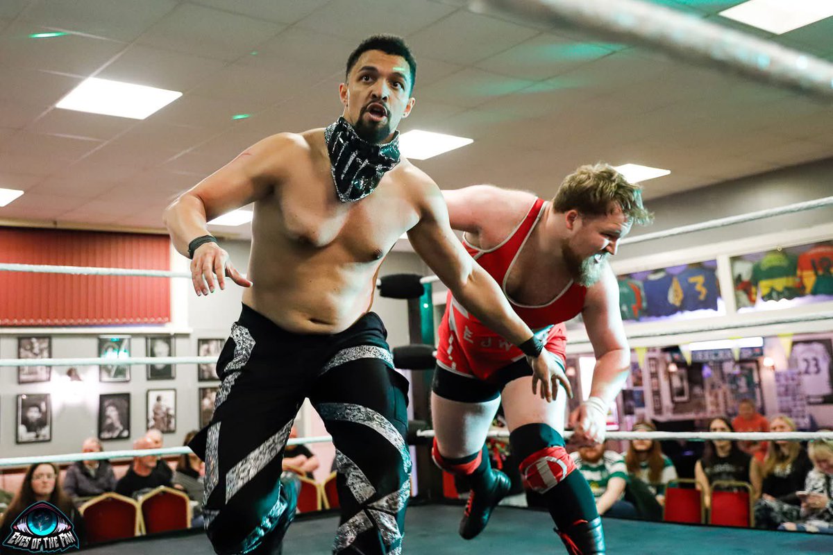 Off The Page (@offthepage_wp) on Twitter photo At Craicdown, we saw an awesome VIP-exclusive encounter where the brash and confident DUXX stepped up but it was <a href="/Ethan_walsh_03/">Eee Jay Dub</a> who came out victorious!
Tickets for Wrestling Guy in Warrington on May 10th on sale now: skiddle.com/whats-on/Warri… At Craicdown, we saw an awesome VIP-exclusive encounter where the brash and confident DUXX stepped up but it was <a href="/Ethan_walsh_03/">Eee Jay Dub</a> who came out victorious!
Tickets for Wrestling Guy in Warrington on May 10th on sale now: skiddle.com/whats-on/Warri…