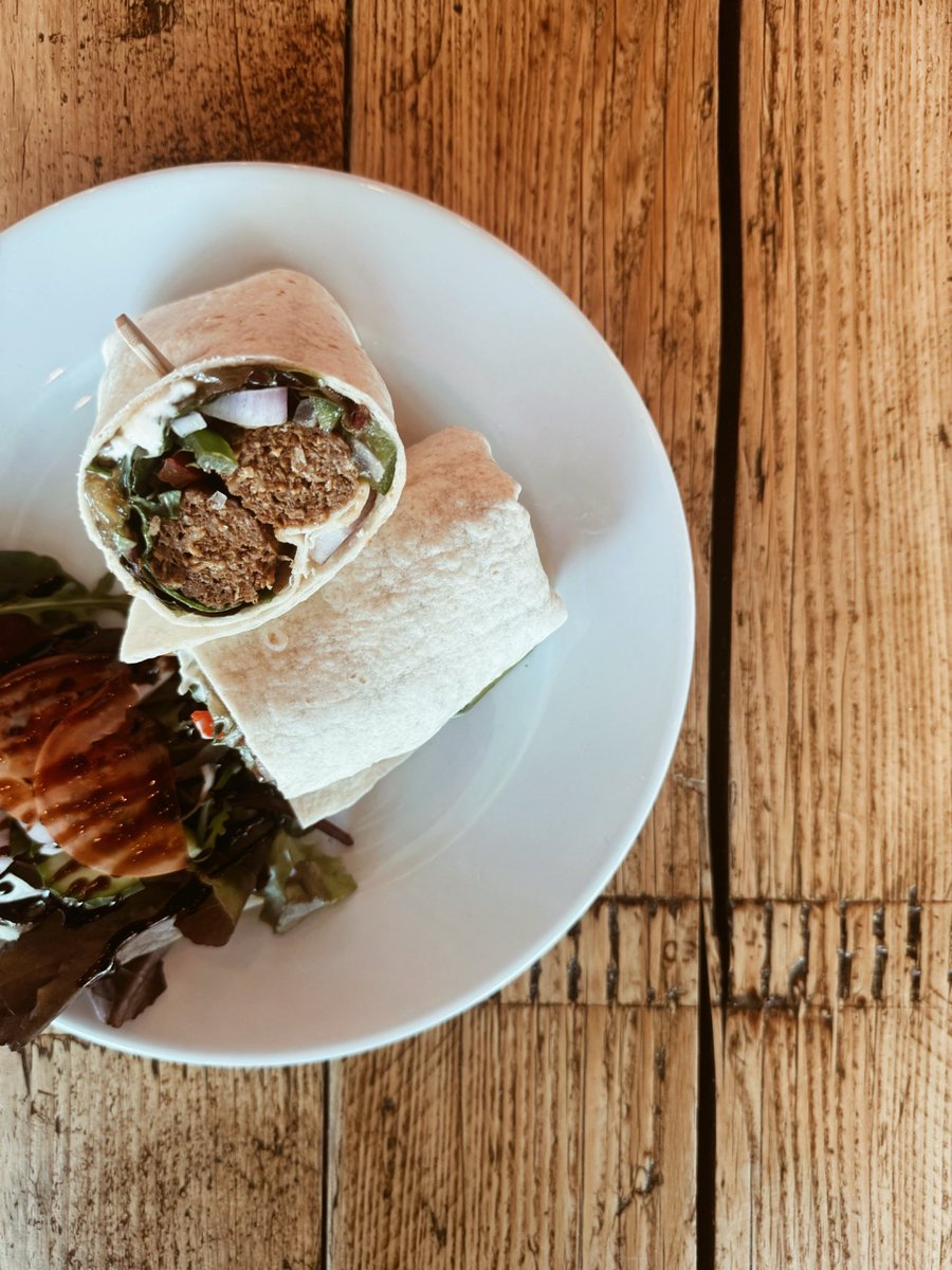 Have we all recovered from the weekend? 🧡

Back to normal here today with The Kitchen cooking up some mega breakfasts, brunches and lunches to fuel your day!

⚽️ Manchester City V Aston Villa on the teles at 8pm 

See you there folks! 👋🏼