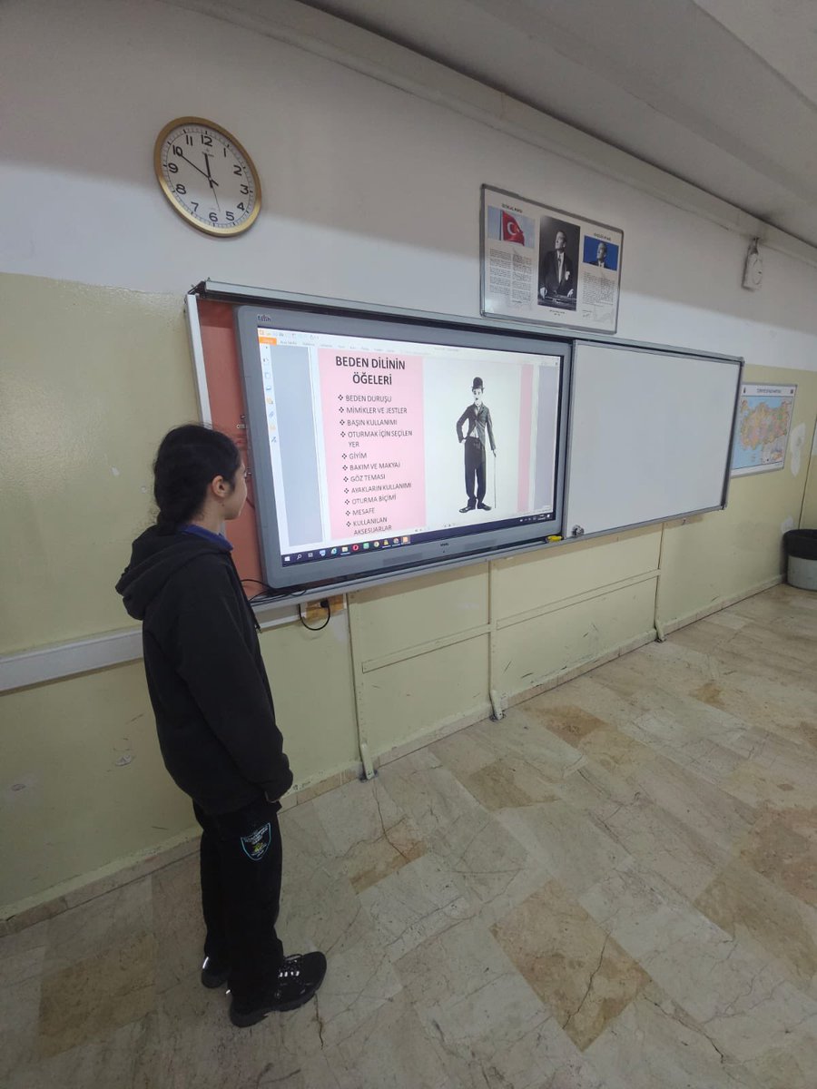 Yaşam Becerileri Projesi kapsamında öğrencilerimiz Nisan ayında ikinci etkinlik olarak ‘İletişim ve Sosyal Beceriler’ alanında ‘Beden Dili ve İletişim’ etkinliğini gerçekleştirdiler.
#YaşamBecerileriProjesi 
<a href="/istanbulilmem/">İstanbul İl Millî Eğitim Müdürlüğü</a> <a href="/Beylikduzu_mem/">Beylikdüzü İlçe Millî Eğitim Müdürlüğü</a> <a href="/zekeriyaz/">Zekeriya Postacı</a>