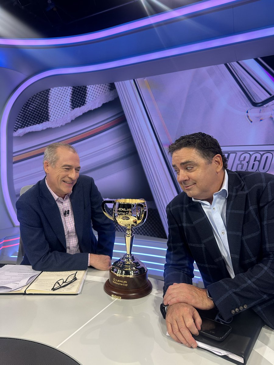 The Lexus Melbourne Cup (@melbournecup) on Twitter photo Hanging out with the crew at <a href="/FOXFOOTY/">Fox Footy</a> tonight ๐ Hanging out with the crew at <a href="/FOXFOOTY/">Fox Footy</a> tonight ๐