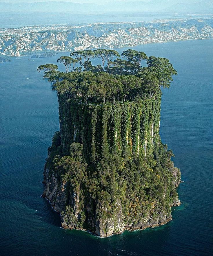 22 lugares tan surrealistas que no parecen reales
Abre el hilo y alucina 🧵