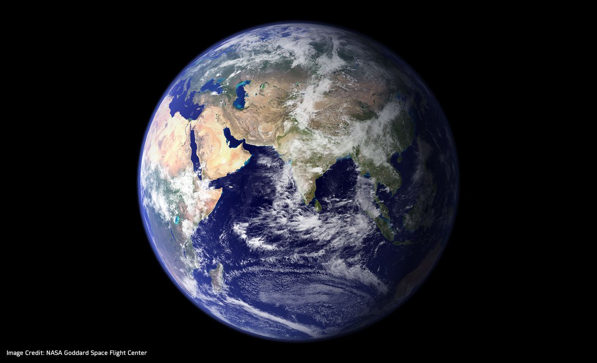 Astronaut_Nora's tweet image. كل شيء جميل في الفضاء.. كل كوكب، وقمر، ومجرة، وسديم، ونجم.. لكن الأرض وحدها جمعت الجمال والحياة، التي لم نكتشفها إلى اليوم – كما نعرفها - سوى على كوكبنا.. ✨
#يوم_الأرض_العالمي

Everything in space is beautiful - every planet, moon, galaxy, nebula and star. However, Earth alone…