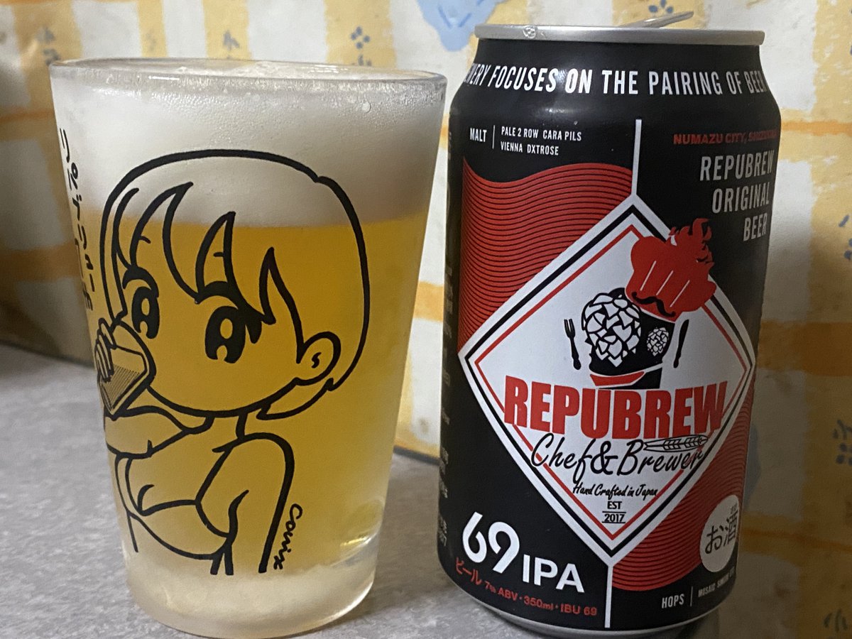 ishi37763's tweet photo. 沼津のREPUBREWの69IPAと地元のウオロクというスーパーで売っている沼津の真鯛の刺身と一緒に飲みながらおつまみに
すぐ富士宮(朝霧高原)の富士正酒造の日本酒に変えますが😅
#静岡県
#沼津市
#REPUBREW
#69IPA
#クラフトビール
#ウオロク
#沼津産真鯛
#養殖
#伊豆
#駿河湾育ち https://t.co/33umS1MZnX
