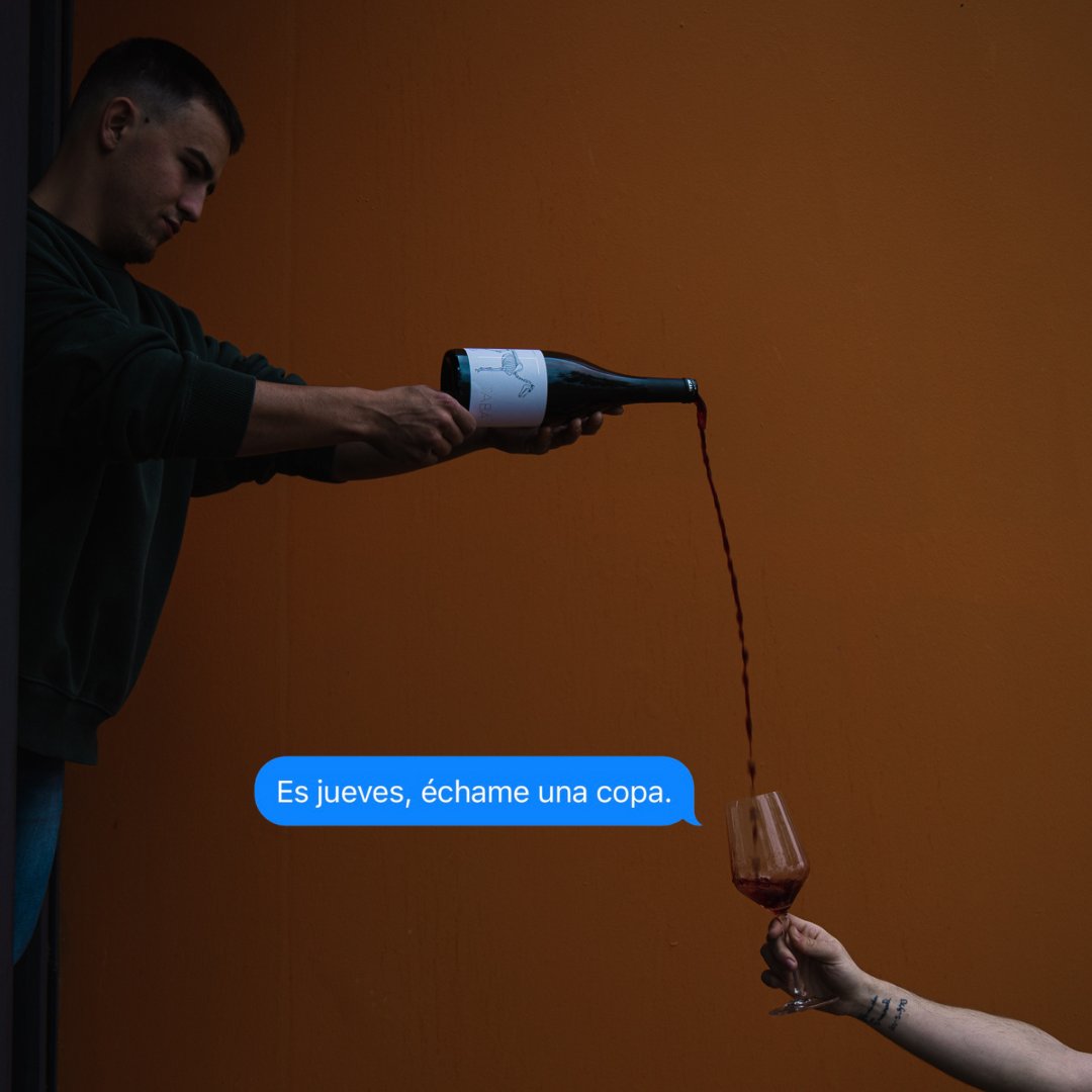 Da igual el día que leas esto, échame una copa.

#DOJumilla #Tabá
.-
Doesn’t matter what day you read this — just pour me a glass.